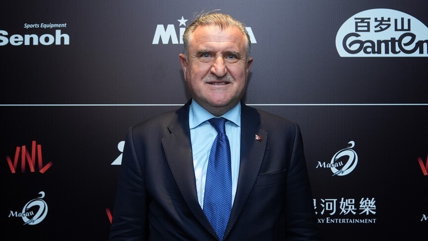 Gençlik ve Spor Bakanı Osman Aşkın Bak: Spora yapılan büyük yatırımlar var haber görseli