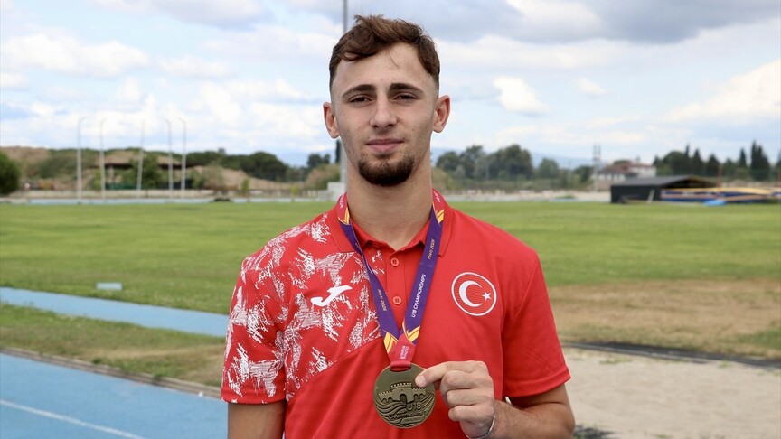 Rekortmen Avrupa şampiyonu genç milli atlet gözünü dünya rekoruna dikti haber görseli