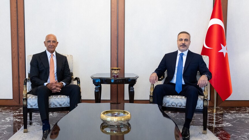 Dışişleri Bakanı Fidan, ABD'nin Ankara Büyükelçisi Barrack'ı kabul etti haber görseli