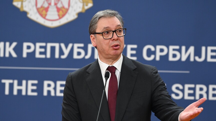 Sırbistan Cumhurbaşkanı Vucic, iktidardaki SNS'nin seçimi kaybetmesi halinde ülkesini terk etmeyeceğini söyledi haber görseli