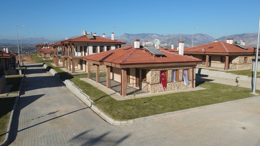 Çevre, Şehircilik ve İklim Değişikliği Bakanı Murat Kurum konuşma yaparken