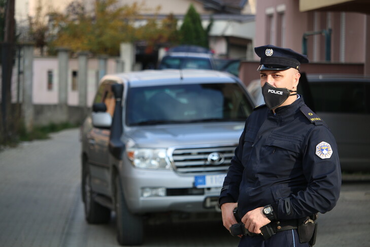Kosovë  dy te arrestuar për krime lufte në rajonin e Mitrovicës