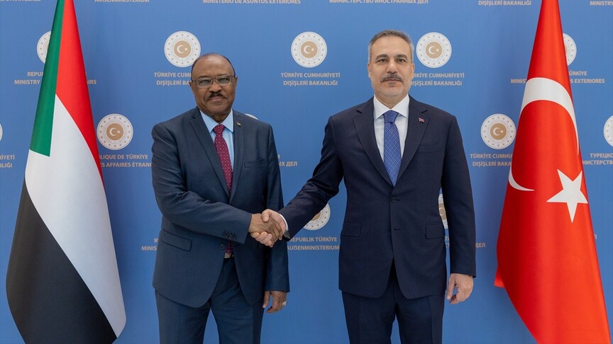 Dışişleri Bakanı Hakan Fidan ve Sudan Dışişleri ve Uluslararası İşbirliği Bakanı Muhyiddin Salim'in Ankara'da gerçekleşen görüşmesinden bir kare.