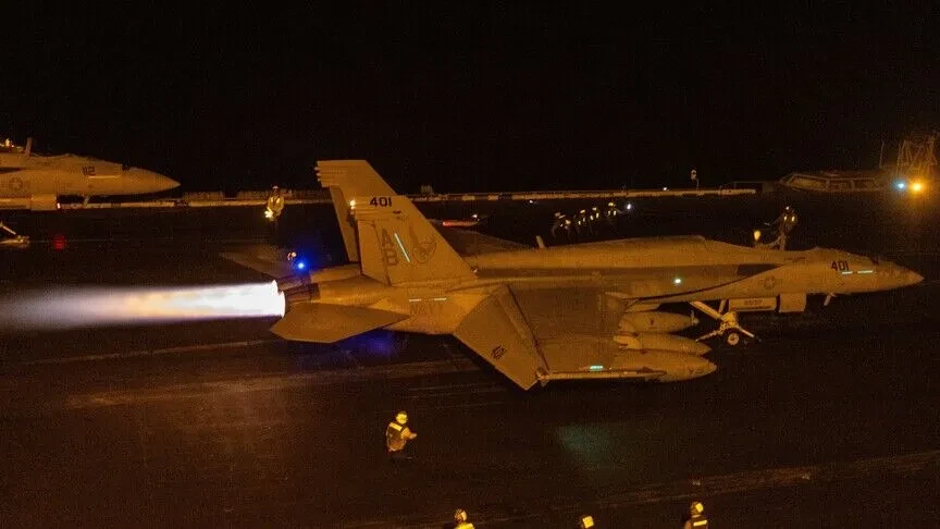 Ministri izraelit i Mbrojtjes  Avionët luftarakë amerikanë nisen nga Izraeli për të sulmuar Iranin