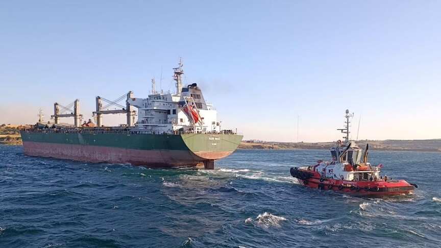 Çanakkale Boğazı gemi trafiği, karaya oturan yük gemisi nedeniyle askıya alındı haber görseli