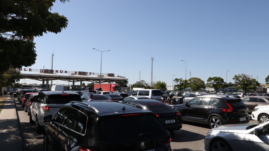 Yabancı plakalı araçların otoyol ve köprü geçiş cezalarına ilişkin düzenleme yapıldı haber görseli