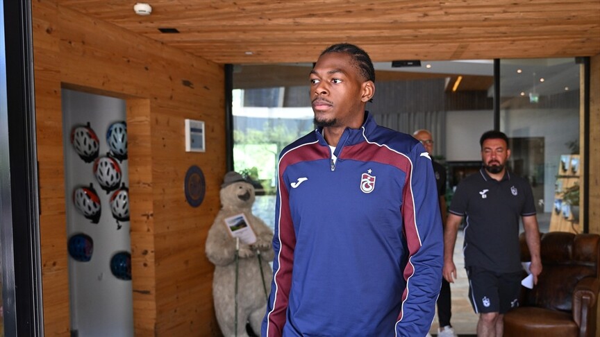 Trabzonspor'un yeni transferi Rene Mitongo, Avusturya kampına katıldı haber görseli