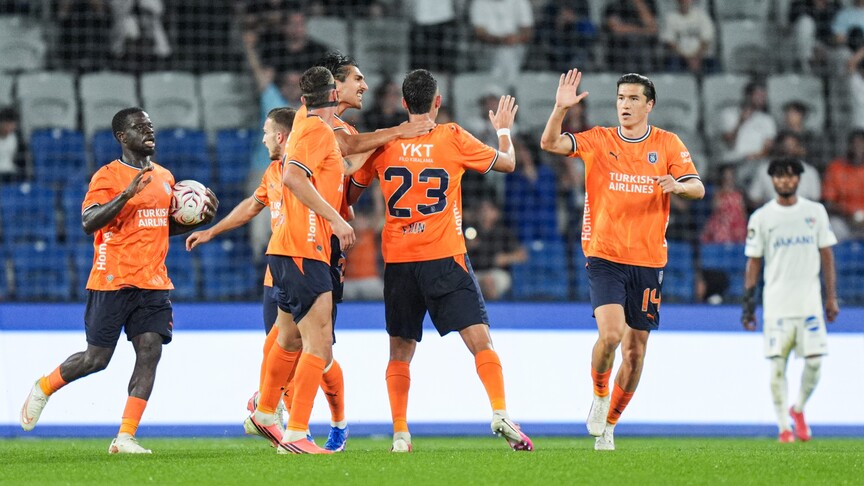 İstanbul Başakşehir, UEFA Konferans Ligi'nde tur için sahaya çıkacak haber görseli