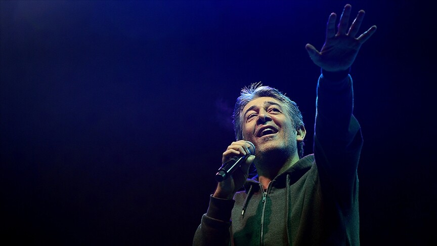 Anadolu rock ve özgün müziğin sevilen ismi: Murat Göğebakan haber görseli