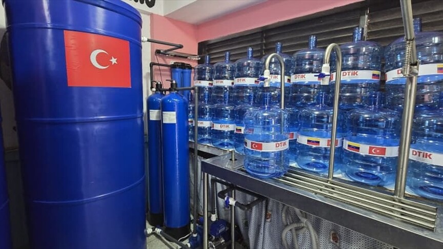 Venezuela'da AFAD çadır kentine günlük 18 bin litre kapasiteli içme suyu tesisi kuruldu haber görseli