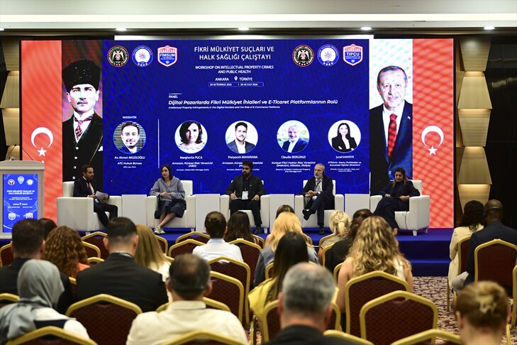 Ankara'da "Dijital Pazarda Fikri Mülkiyet İhlalleri ve E-Ticaret Platformlarının Rolü" Paneli yapıldı haber görseli
