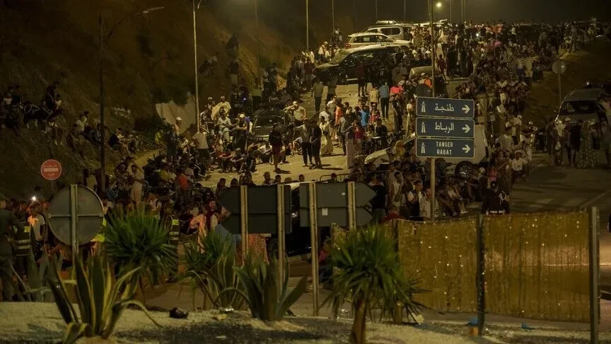 Maroku bllokon mijëra emigrantë të parregullt që të shkojnë në Ceuta të Spanjës