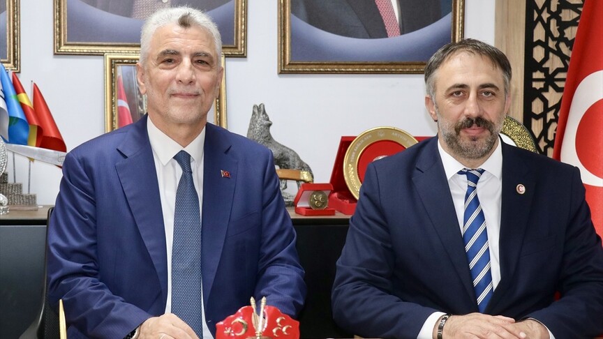 Ticaret Bakanı Bolat: Esnaf kefalet kooperatifleri aracılığıyla Artvin esnaflarımız için 100 milyon lira göndereceğiz haber görseli