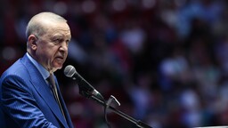 Cumhurbaşkanı Erdoğan: Gençlerimizin en iyi şekilde yetişmesi için tüm gücümüzle çalışıyoruz