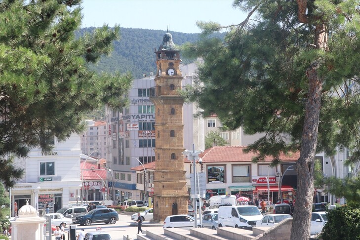 Ora në kullën 118 vjeçare është në mbikqyrje nga i njëjti zejtar për 40 vjet
