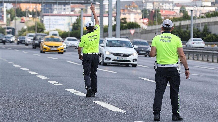 İstanbul'da bazı yollar 14 gün trafiğe kapalı olacak haber görseli