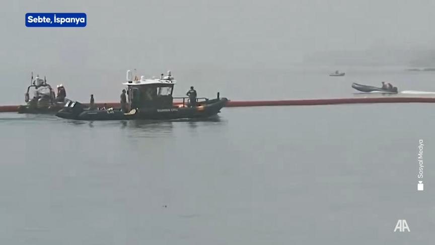 İspanya, Sebte'deki Fas sınırına 500 metre uzunluğunda yüzer bariyer kurdu haber görseli