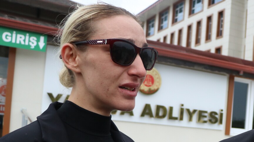 Şarkıcı Güllü'nün kızına ağırlaştırılmış müebbet istendi haber görseli