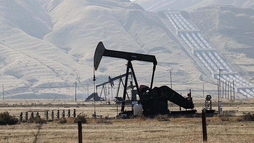 OPEC+ üyesi 7 ülke, eylülde petrol üretimini günlük 188 bin varil artıracak haber görseli