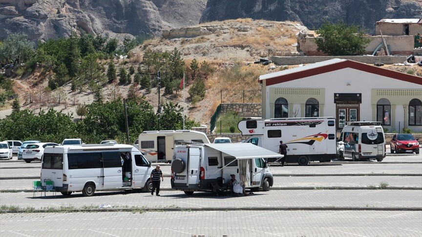 Darende tarihi alanları ve doğasıyla karavan tutkunlarını ağırlıyor haber görseli