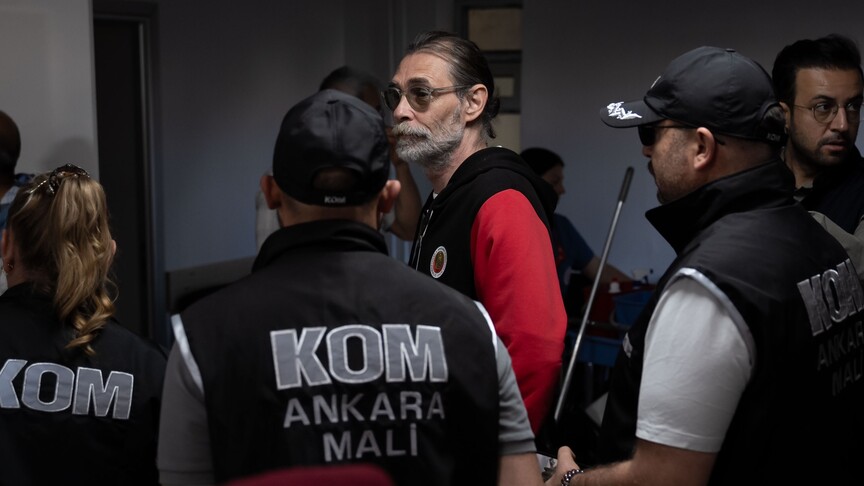 Etimesgut Belediye Başkanı Beşikçioğlu'nun emniyet ifadesi tamamlandı haber görseli