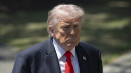 Trump, bir anlaşmanın ana hatları üzerinde uzlaştıkları için İran'a saldırıları durdurduğunu açıkladı
