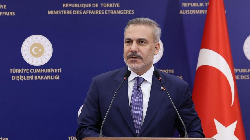 Bakan Fidan, Kuveytli mevkidaşı Sabah ve Kuzey Makedonya Türk Demokratik Partisi Genel Başkanı Zeynula'yla görüştü haber görseli