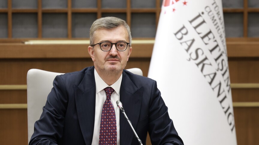 İletişim Başkanı Duran'dan Cumhurbaşkanı Erdoğan'a yönelik eleştiriye tepki haber görseli
