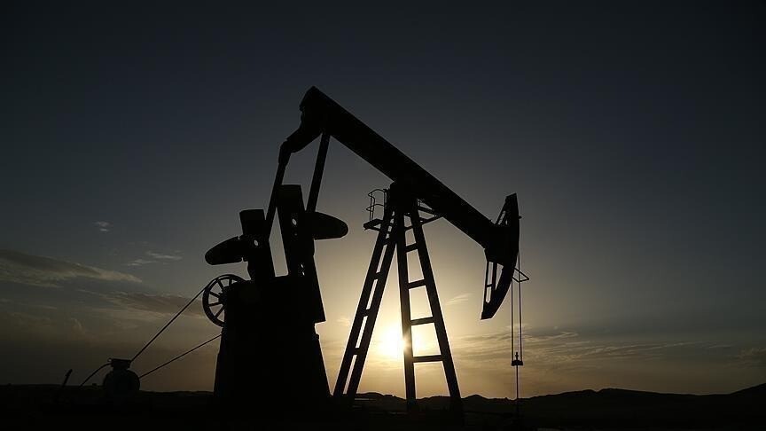 ABD-İran diplomasi beklentisi Brent petrolü 85 doların altına çekti haber görseli