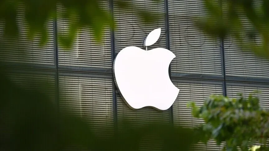 Rusia hap çështje ndaj Apple për dështimin e instalimit paraprak të aplikacioneve vendase