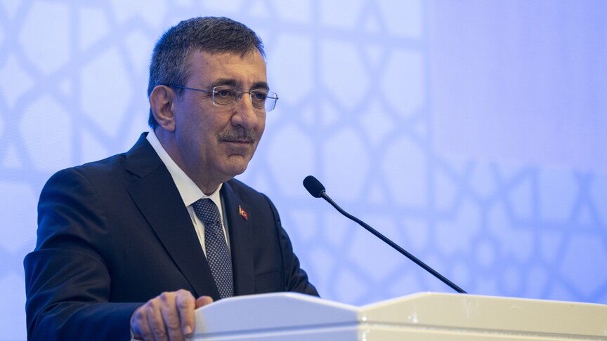 Cumhurbaşkanı Yardımcısı Yılmaz, temmuz ayı dış ticaret verilerini değerlendirdi haber görseli