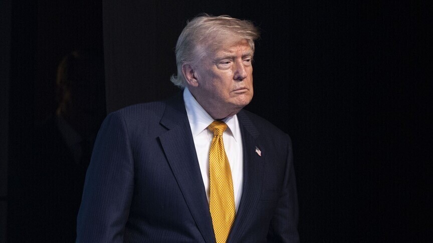 ABD Başkanı Trump, İran'la müzakerelerin devam ettiğini belirtti haber görseli