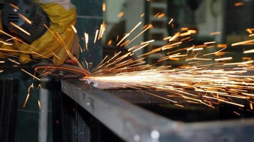 İngiltere'de imalat PMI temmuzda son 4 ayın en düşük seviyesinde gerçekleşti haber görseli
