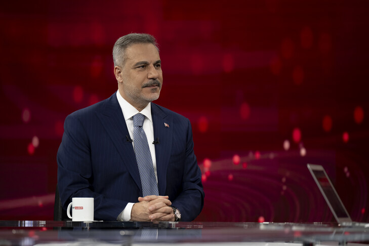 Kryediplomati turk Fidan zhvilloi bisedë me kryetarin e Partisë Demokratike Turke në Maqedoninë e Veriut  Zeynula