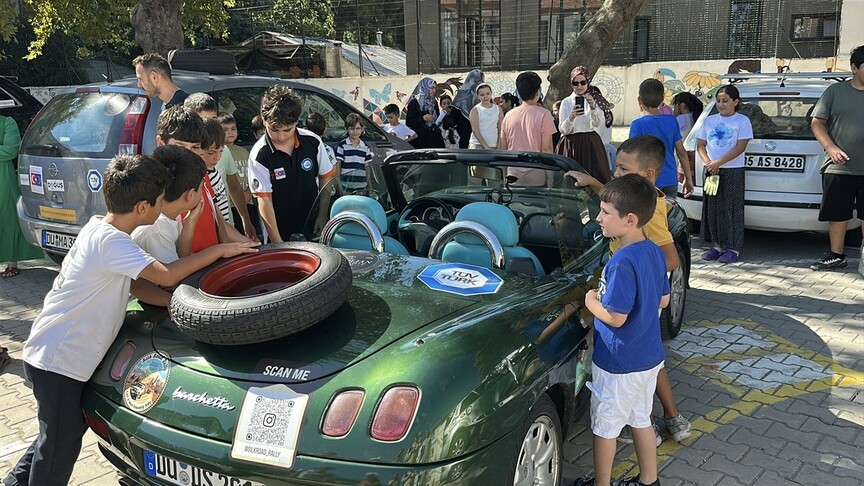 Anadolu Dostluk Rallisi'nin Balıkesir-İzmir etabı başladı