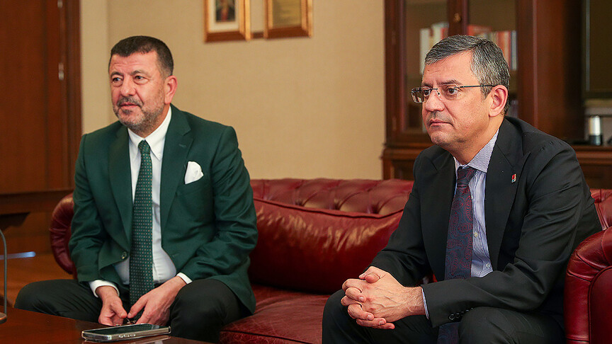 Özgür Özel ve Veli Ağbaba hakkında fezleke hazırlandı haber görseli