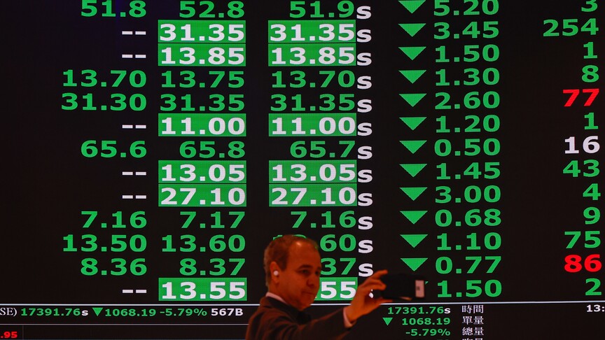 European stocks close mixed as Hormuz hopes offset geopolitical concerns