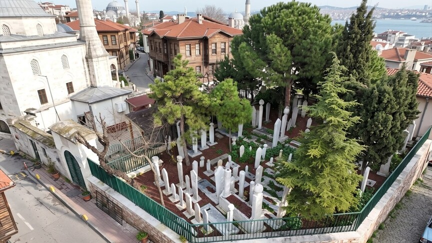 Fatih'te Osmanlı hazireleri aslına uygun şekilde ihya ediliyor haber görseli