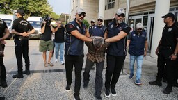 Cumhurbaşkanına suikast girişiminde bulunan timdeki FETÖ üyesi Karatepe tutuklandı