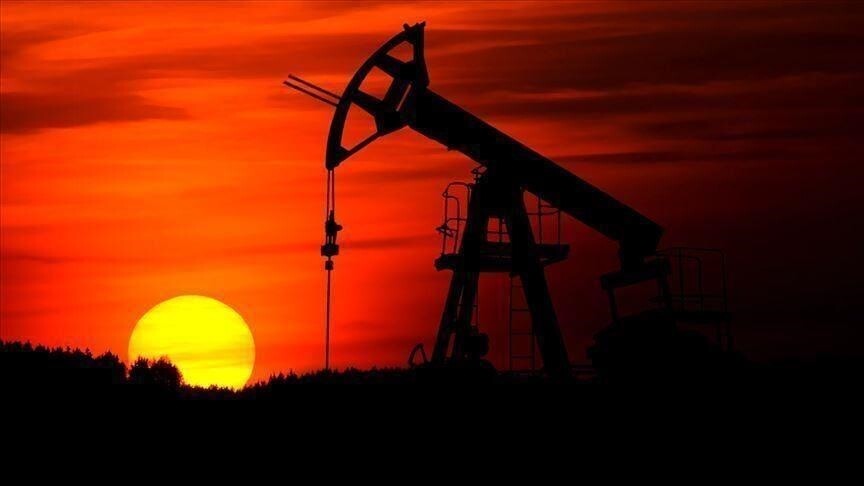ABD'nin ticari ham petrol stokları 2,5 milyon varil arttı haber görseli