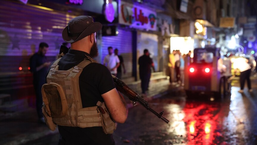 Suriye'nin başkenti Şam’da meydana gelen şiddetli patlamada 2 kişi ölü, 13 kişi yaralandı