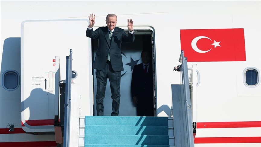 Cumhurbaşkanı Erdoğan, Suudi Arabistan'a hareket etti haber görseli