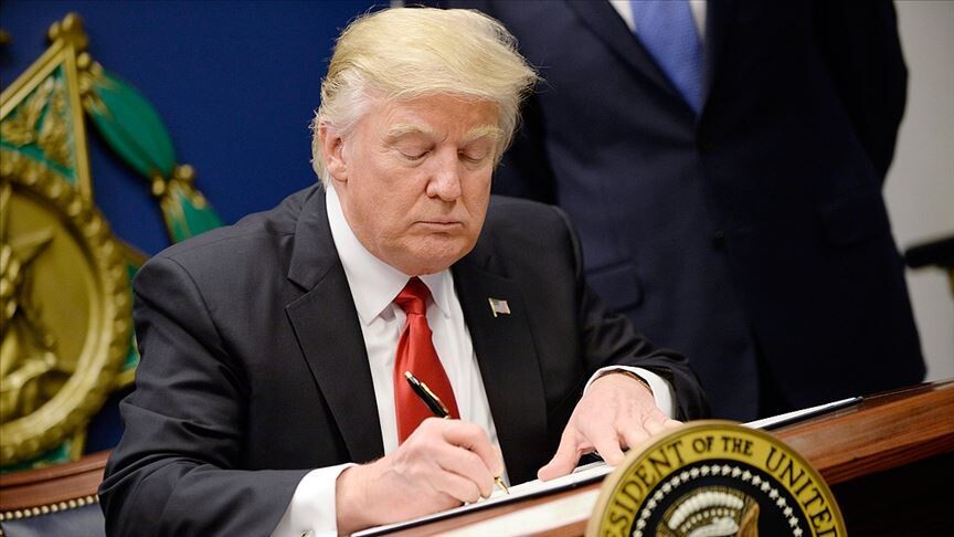 ABD Başkanı Trump, doğumla vatandaşlığa yönelik kısıtlamaları genişleten kararnameler imzaladı haber görseli