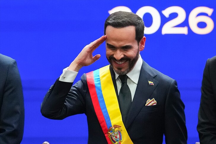 Abelardo de la Espriella sworn in as Colombia's president in historic ceremony