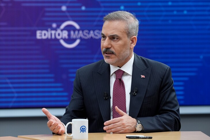 Ministri i Jashtëm turk  Marrëveshja e Mbrojtjes së Përbashkët e Mekës teknikisht e njëjtë me Nenin 5 të NATO s