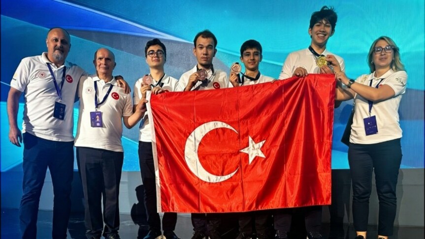 Türkiye ilk kez katıldığı Nükleer Bilim Olimpiyatı'ndan 4 madalya çıkardı haber görseli