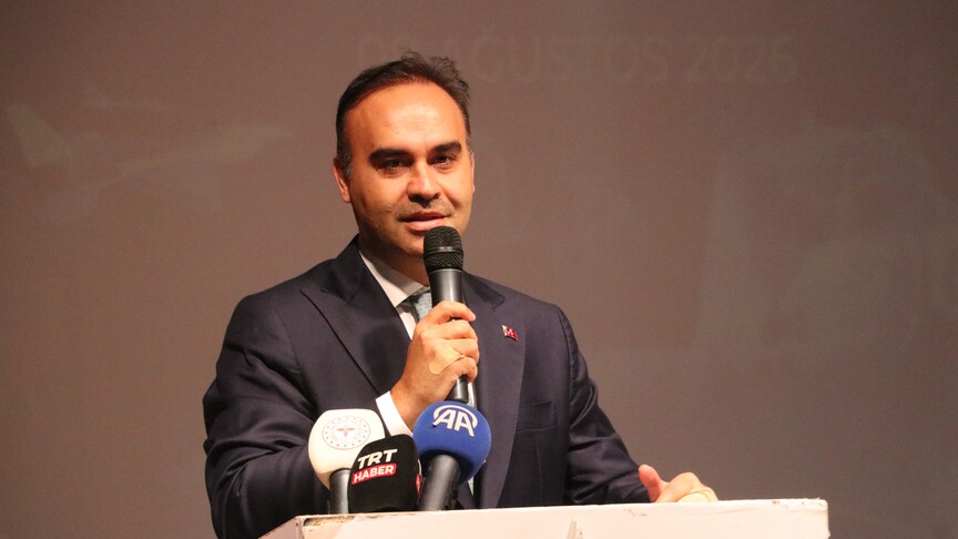 Bakan Kacır: Türkiye ekonomisini büyüttük, Türkiye'nin gücüne güç kattık haber görseli