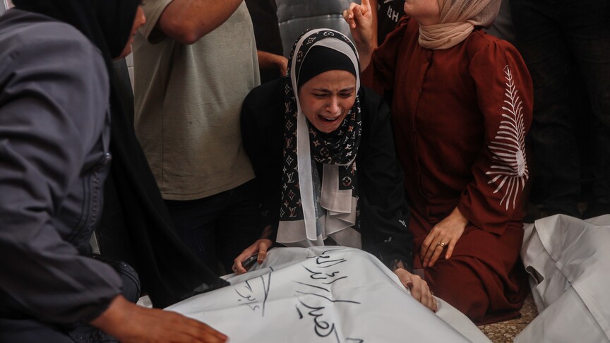 İsrail'in Gazze'ye saldırılarında can kaybı 73 bin 386'ya yükseldi haber görseli