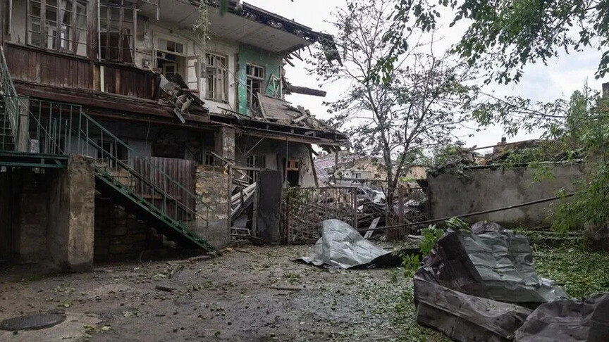 Tetë të vrarë dhe dhjetëra të plagosur në sulmet ajrore gjatë natës në Rusi dhe Ukrainë