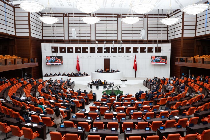 Parlamenti turk miraton ligjin për  Solidaritetin Kombëtar  në kuadër të procesit  Turqia pa terror 